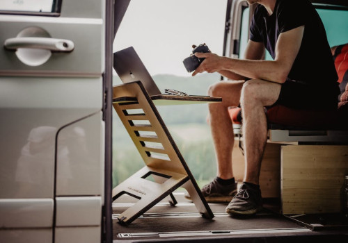 De voordelen van het inzetten van een luxe touringcar als mobiel kantoor